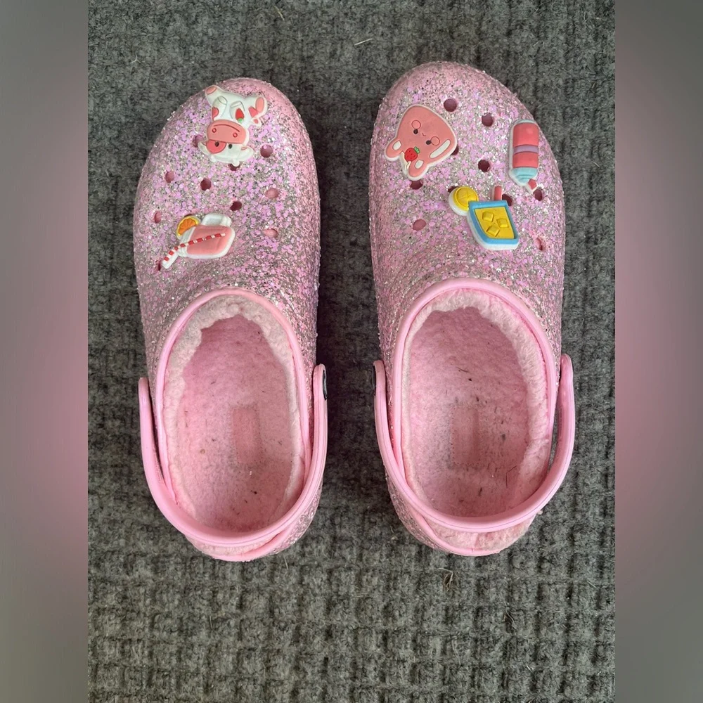Crocs Fur Lined Girls J6 Slip On Comfort Warm Fuzzy Cozy Pink Cottagecore - Picture 3 of 13